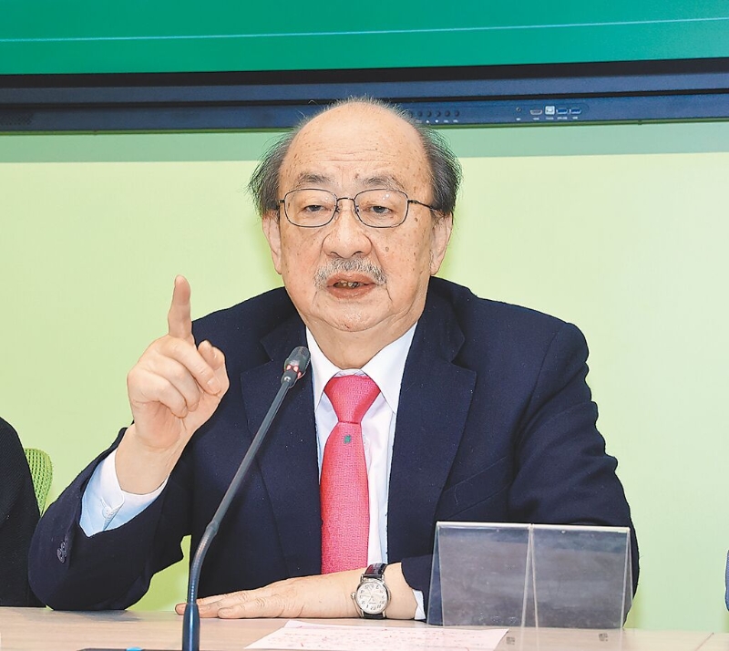 民進(jìn)黨“立院”黨團(tuán)總召柯建銘（見(jiàn)圖）喊出“罷免立法院長(zhǎng)”韓國(guó)瑜，7日民進(jìn)黨“立院”黨團(tuán)提案將“改選立法院長(zhǎng)”案排入周五院會(huì)，最終仍遭藍(lán)白以人數(shù)優(yōu)勢(shì)封殺。