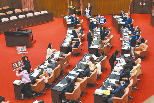 總預(yù)算今起表決大戰(zhàn)
