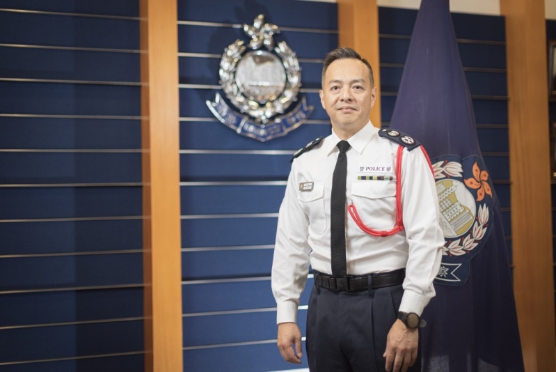 警務(wù)處副處長(行動(dòng))周一鳴表示，選擇以警察為職業(yè)，就是想匡扶正義，為民除害。