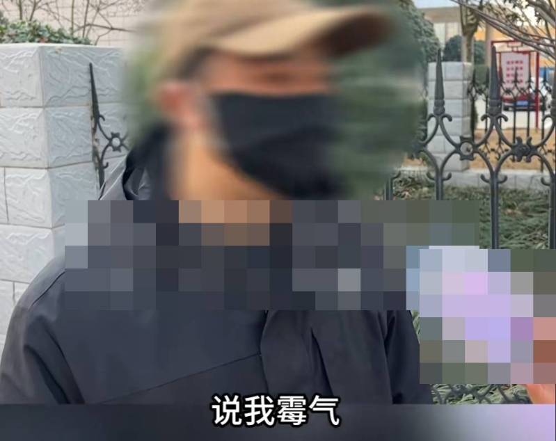 醫(yī)院人員指李先生倒霉?！缎±驇兔Α奉l道