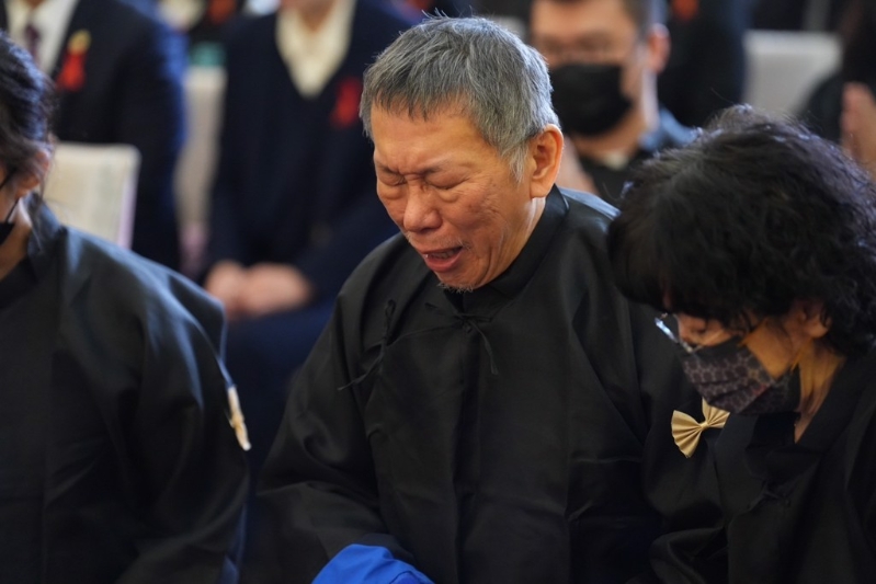 前民眾黨主席柯文哲父親2月17日逝世，享耆壽94歲，告別式10日于新竹市立殯儀館景行廳舉行。