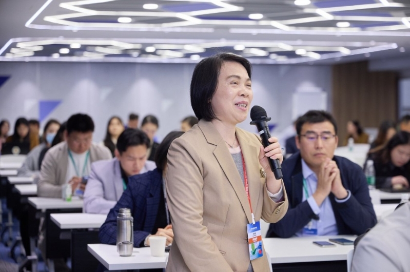 南南合作金融中心副總干事周美香。