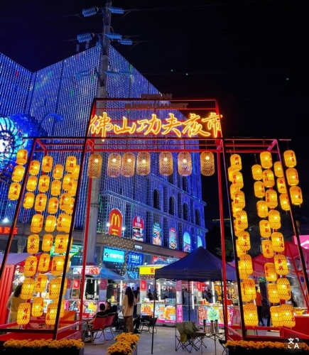 9. 功夫夜市 第一期有100個攤位，凌晨4時打烊，簡直是不夜城。（圖片來源：老派美少女@小紅書）
