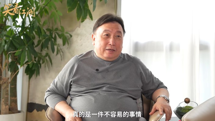 王晶指要跟天王拍拖，絕對(duì)不容易。.jpg
