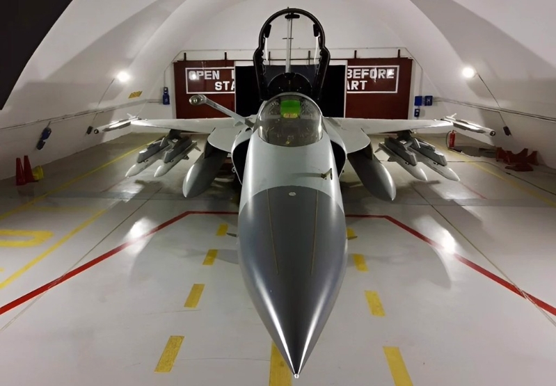 JF-17 戰(zhàn)機(jī)