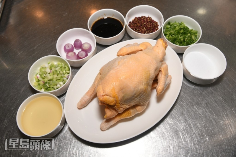加入多種香料提升香味。