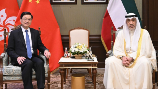 李家超訪中東
