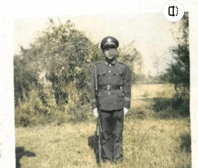 1988年，湖北襄陽，超級悍匪邵江彬生前一張罕見的照片。.png