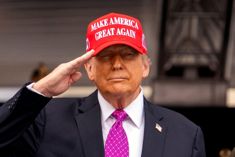 美國總統(tǒng)特朗普24日出席西點(diǎn)軍校（West Point）畢業(yè)典禮發(fā)表演說，美聯(lián)社.jpg
