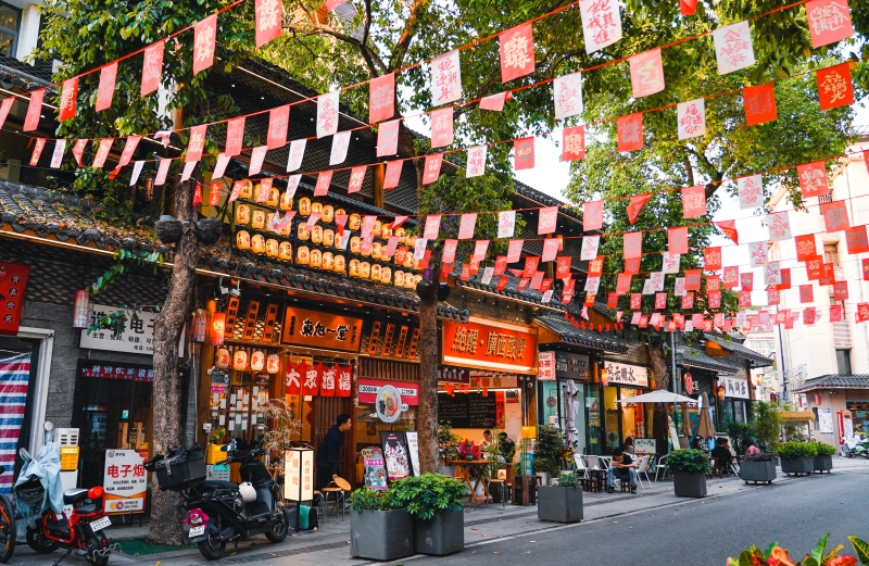 祝屋巷業(yè)態(tài)豐富。