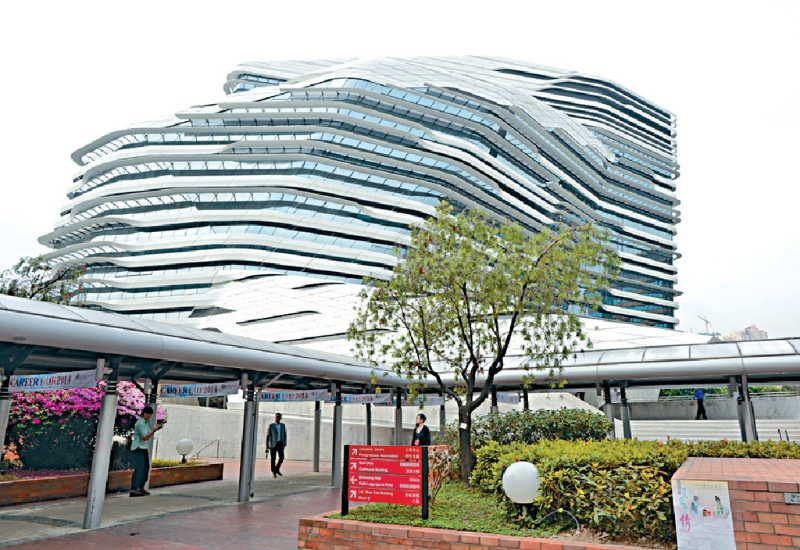 香港理工大學(xué)的創(chuàng)新樓就是由哈迪德所設(shè)計。