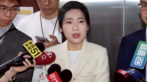 和吳靜怡舌戰(zhàn)沒(méi)在怕，名醫(yī)1句話斷言徐巧芯罷免結(jié)局