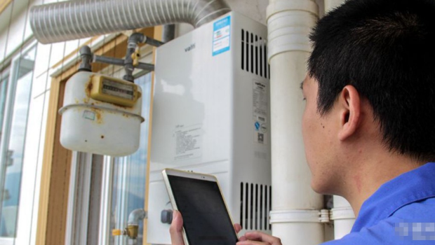 四川有燃?xì)馄髽I(yè)聘用三名高學(xué)歷的抄表員，引起網(wǎng)上熱議。