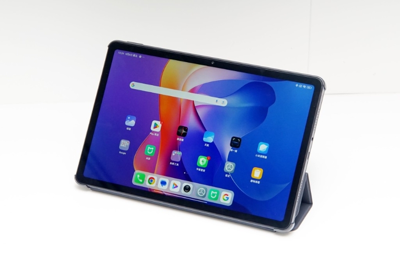 Redmi Pad 2升級(jí)至11吋2.5K熒幕，畫質(zhì)更為細(xì)致。