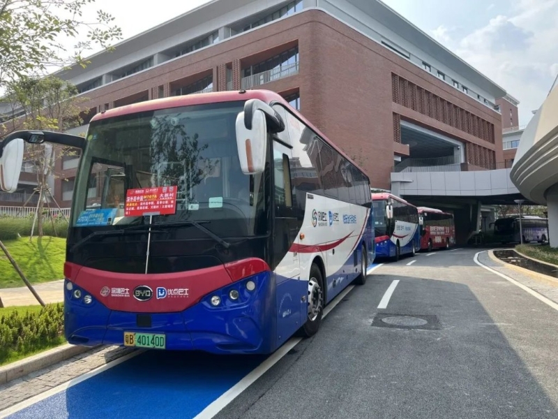 深圳全新“山姆口岸通”免費(fèi)巴士專線開通，深圳灣口岸直達(dá)前海山姆。（示意圖）