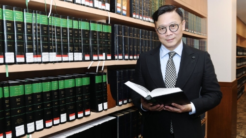 今屆政府上任三周年，律政司副司長接受《星島》等媒體專訪時(shí)，表示過去三年最難忘是處理23條立法。 何君健攝