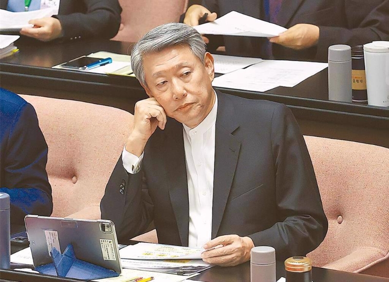 臺灣經(jīng)濟(jì)部門負(fù)責(zé)人郭智輝請辭。