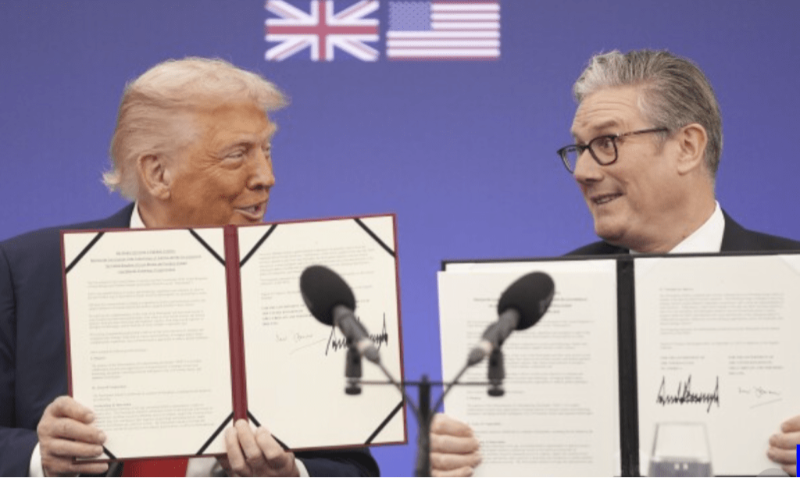 特朗普結(jié)束訪英行程 特朗普結(jié)束訪英行程