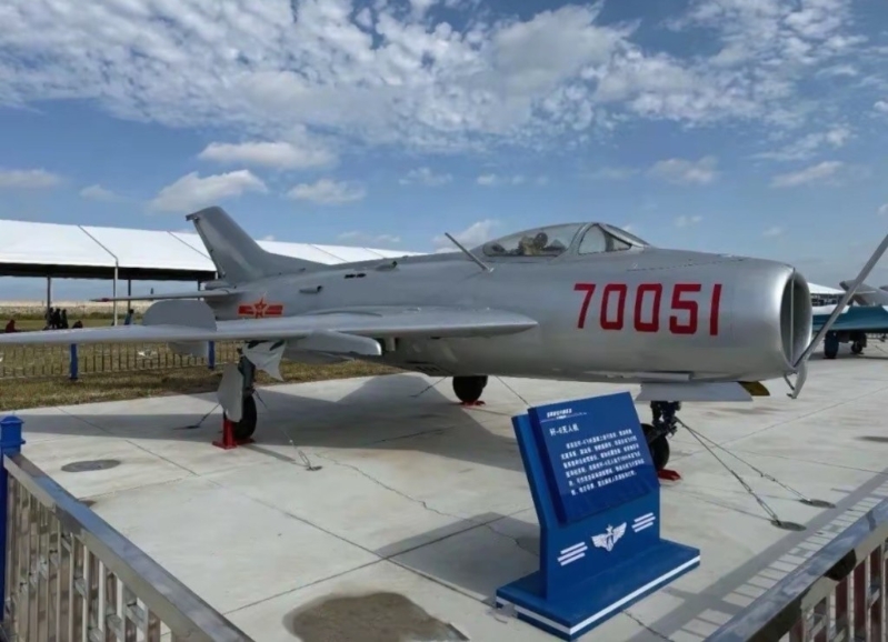 殲-6無人機于長春空展中首次公開亮相。