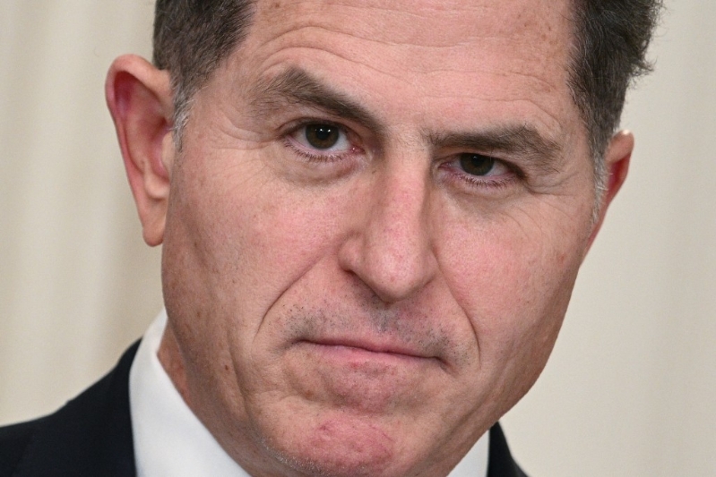 以及戴爾科技首席執(zhí)行官戴爾（Michael Dell）。