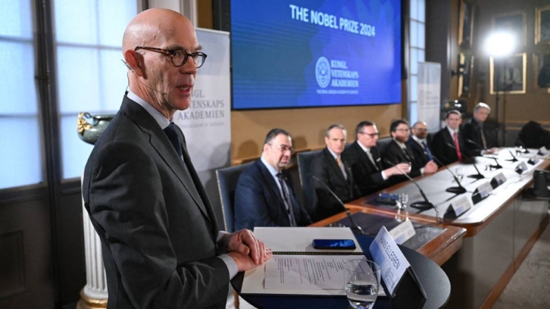 負責頒發(fā)諾貝爾物理、化學及經濟獎的瑞典皇家科學院秘書長艾利格倫