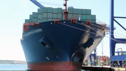 有企業(yè)職員為報復(fù)上司，向外國泄露公司貨運(yùn)資料損害國家利益。