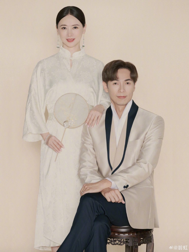 翁虹于2007年再婚，嫁百體健康科技集團(tuán)擔(dān)任總裁劉冠廷。