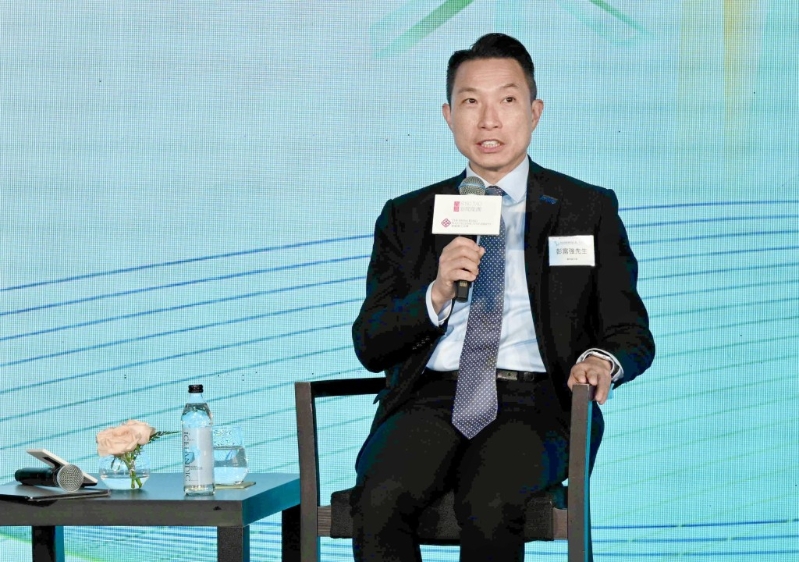 彭富強(qiáng)強(qiáng)調(diào)，ESG不應(yīng)該有界別之分。 無論是上市公司還是中小企業(yè)，都肩負(fù)保護(hù)地球、履行社會(huì)責(zé)任的共同使命。