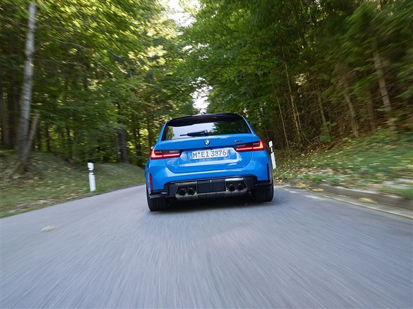 3.0T“機(jī)皇” 零百僅3.6秒！全新寶馬M3旅行版即將中國(guó)首發(fā)