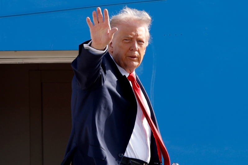 美國總統(tǒng)特朗普1日發(fā)文揚(yáng)言可能進(jìn)入非洲國家尼日利亞，“荷槍實(shí)彈”消滅伊斯蘭恐怖分子，并且已下令戰(zhàn)爭部為可能的行動(dòng)做好準(zhǔn)備