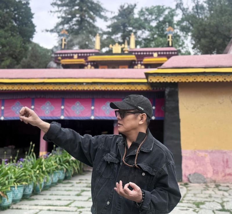 李連杰在新加坡生活。