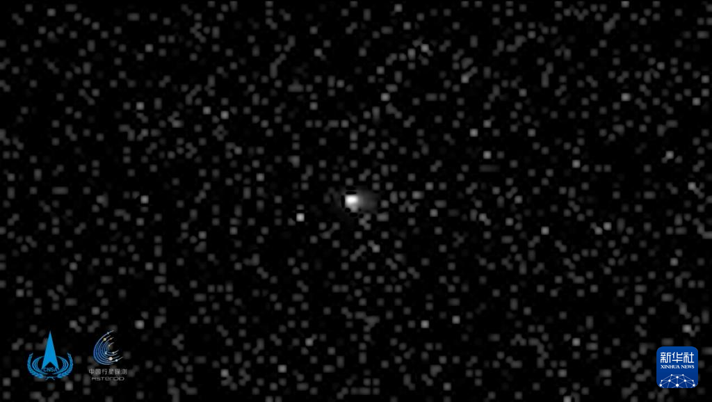 天問(wèn)一號(hào)環(huán)繞器高分辨率相機(jī)拍攝到的阿特拉斯 天問(wèn)一號(hào)環(huán)繞器高分辨率相機(jī)拍攝到的阿特拉斯