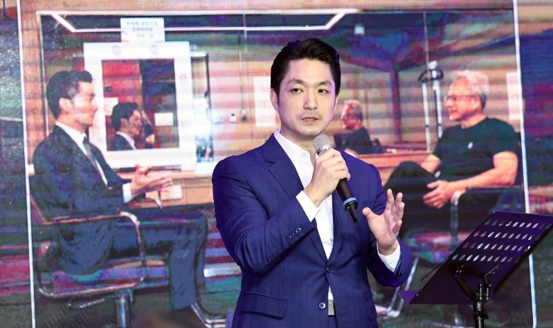 蔣萬(wàn)安 蔣萬(wàn)安