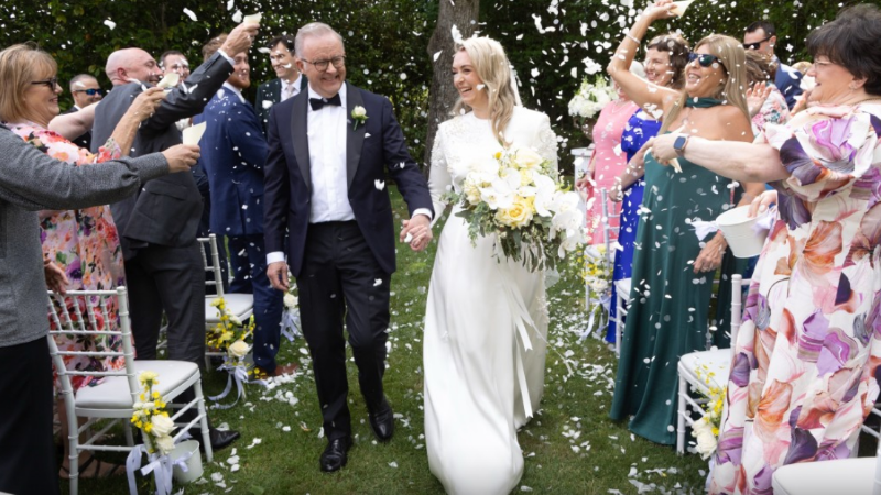 澳洲總理阿爾巴尼斯官邸內(nèi)低調(diào)辦婚禮 澳洲總理阿爾巴尼斯官邸內(nèi)低調(diào)辦婚禮