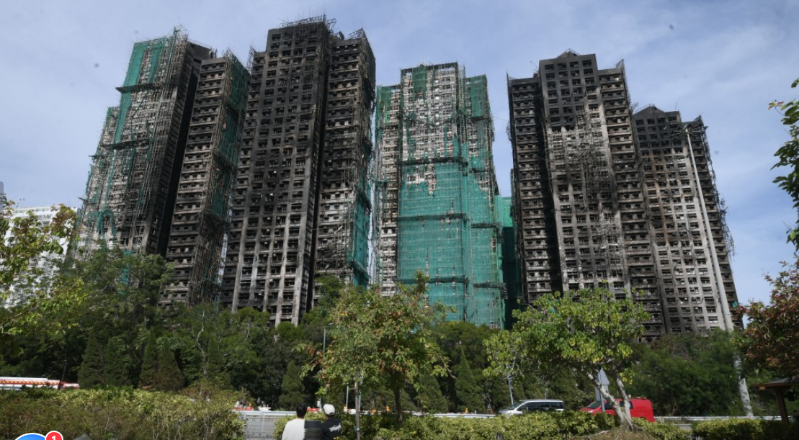 大埔宏福苑五級(jí)大火焚燒逾43小時(shí)。