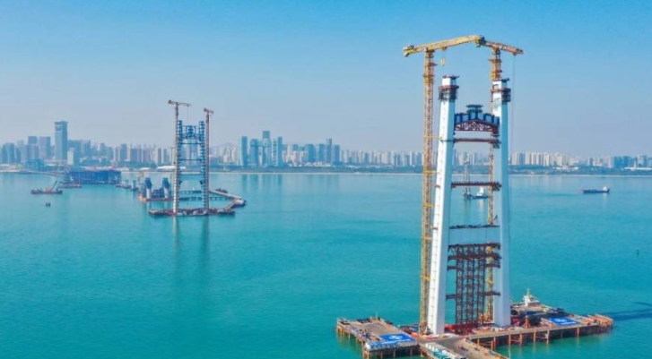 廈金大橋廈門段主塔封頂 廈金大橋廈門段主塔封頂